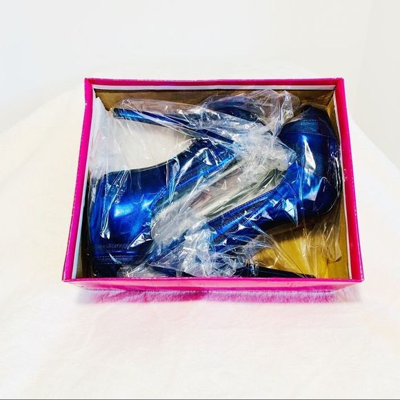 🍀 Mix & Match 4/$60 🍀 Qupid metallic Blue Peep toe pumps size 7.5 - Picture 4 of 5